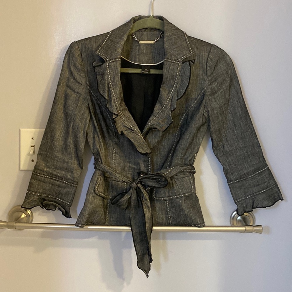 White|Black blazer, Size 0, with tie and button front. Great used condition.